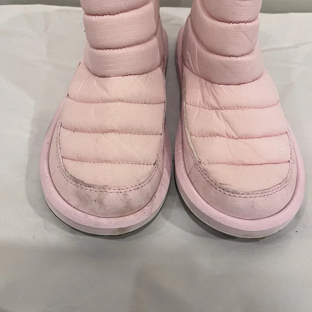 Sanuk Kids Girls' Lil Puffer Fashion Boot Fuzzy Chalk Pink Sz 6 Warm Slippers